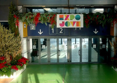 Tot en Ú decora de nuevo ExpoJove 2022