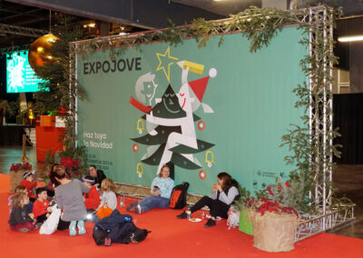 Trabajos de Tot en Ú en ExpoJove 2023